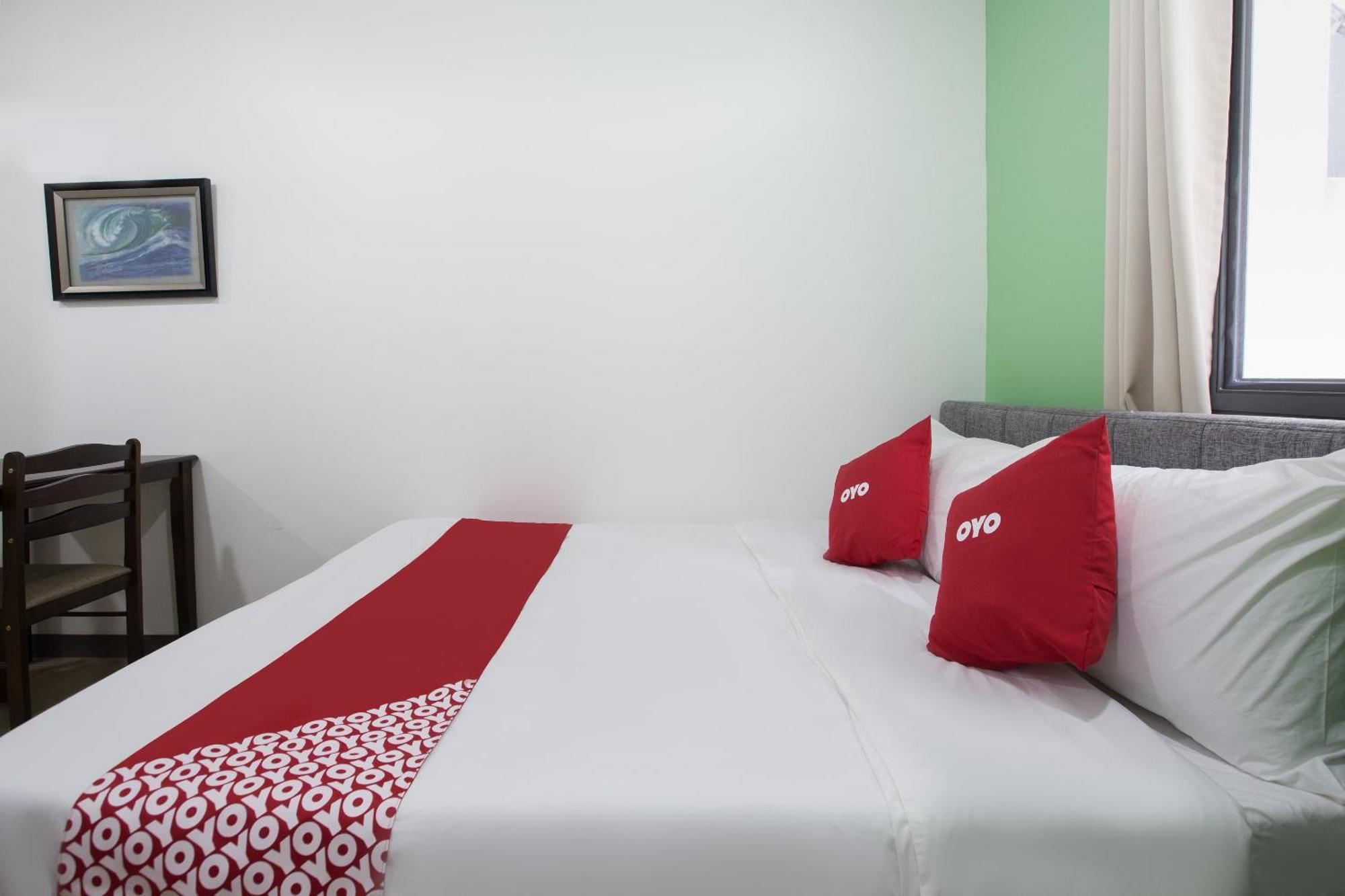 Casa Lily Hotel Quezon City Exterior photo